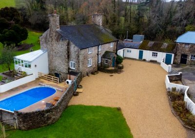 Ashcombe Farmhouse holiday property with outdoor swimming pool